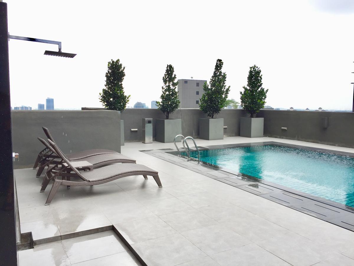 Minimalist Duplex @ Petaling Jaya & Sunway Apartment ภายนอก รูปภาพ
